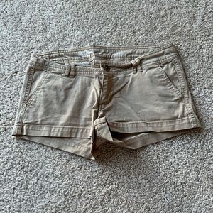 Women’s Mossimo khaki shorts size 6